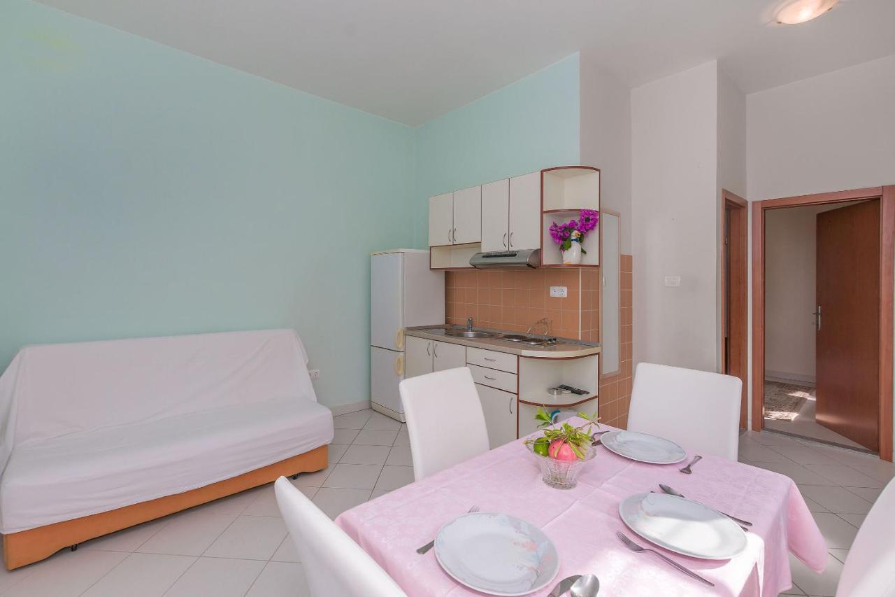 Apartments Marija Duce Bagian luar foto